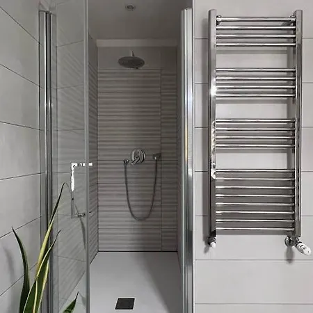 Life Is Beautiful Design Loft Navigli Romolo, Netflix, Wifi, Ac And Street Parking Διαμέρισμα *